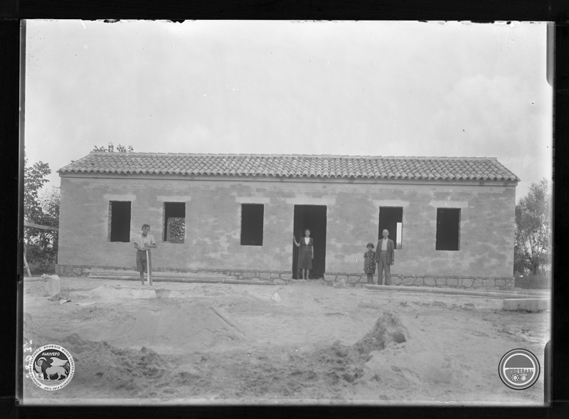 1938 08 28 Santa Margherita d&#039;Adige COSTRUZIONE RICOVERI id_38037 3 cm_13x18 lastra